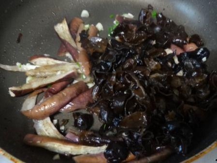 角瓜和茄子能一起吃吗,探究两者能否共食的奥秘