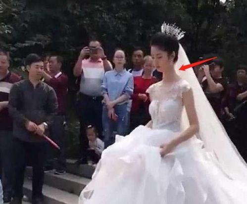 结婚新娘吃瓜,新娘吃瓜背后的甜蜜故事