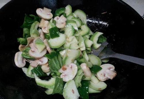 吃白瓜好吗,白瓜的营养价值与食用益处解析