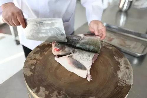 库尔勒机务段吃瓜,吃瓜群众眼中的铁路传奇